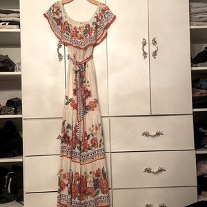New! Floral festive maxi dress! Summer!!